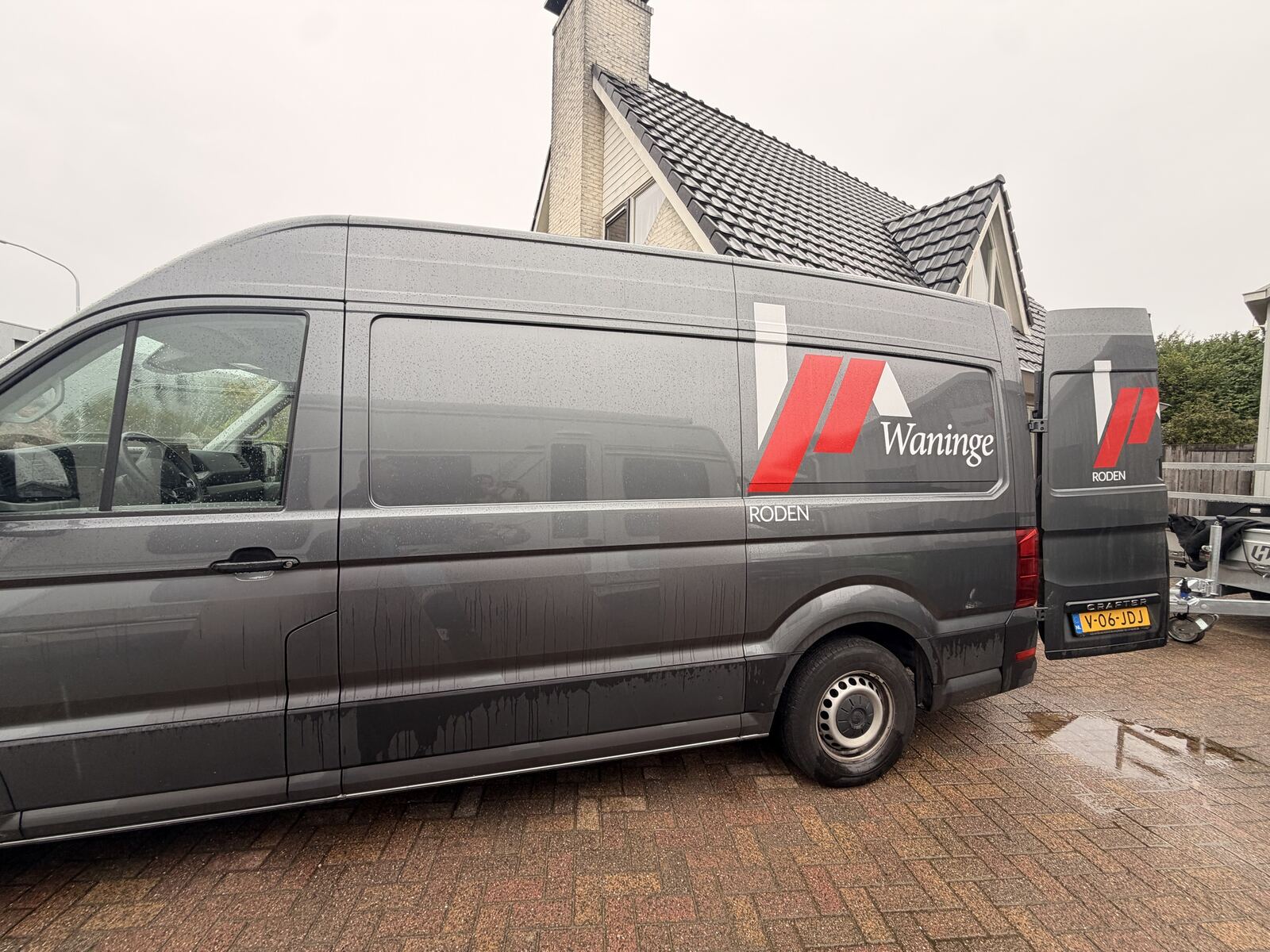 Bedrijfsbus Waninge Roden